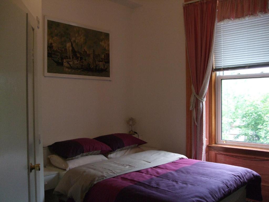 إدنبرة Swan Lake Guest House الغرفة الصورة