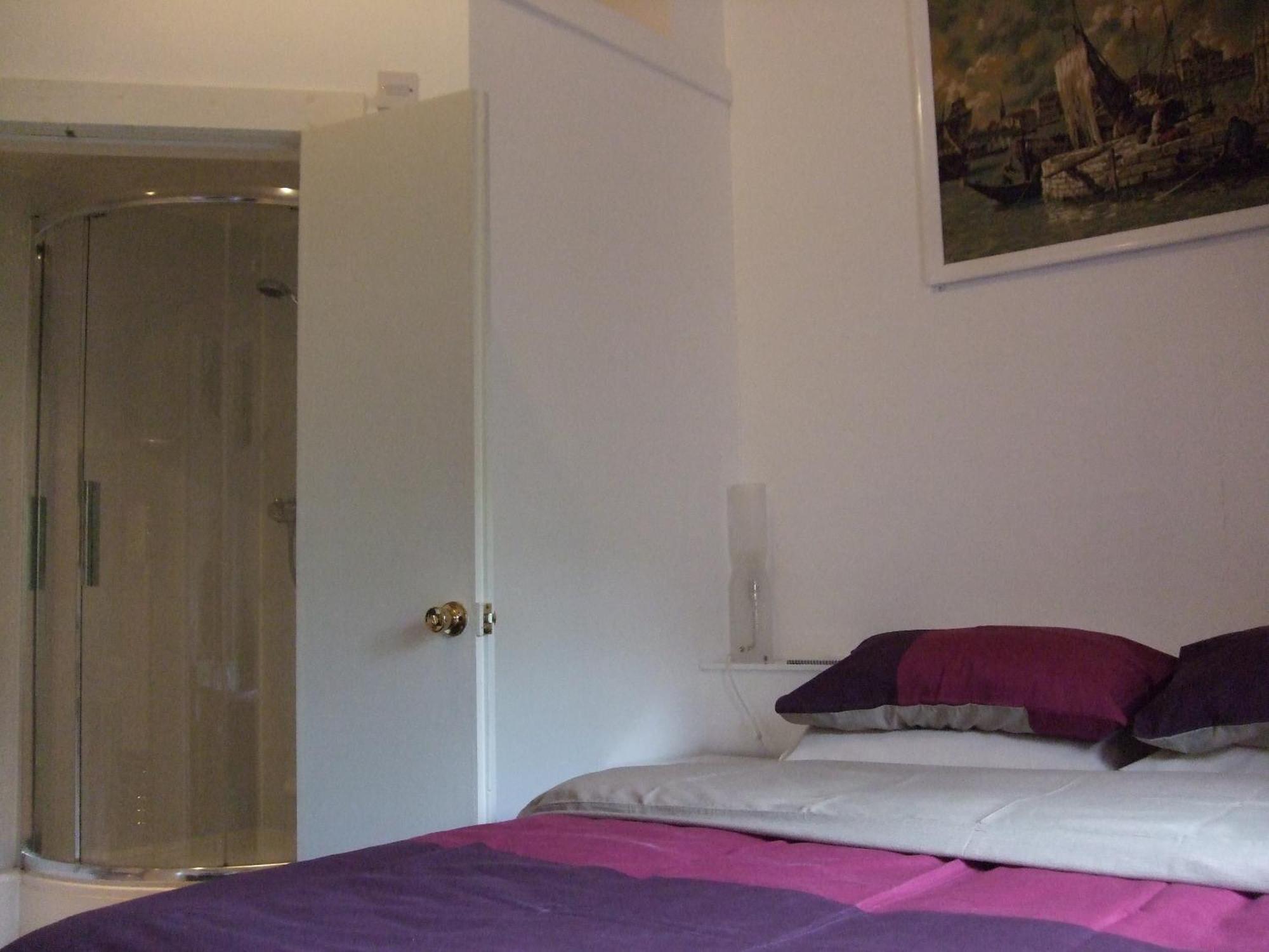 إدنبرة Swan Lake Guest House المظهر الخارجي الصورة