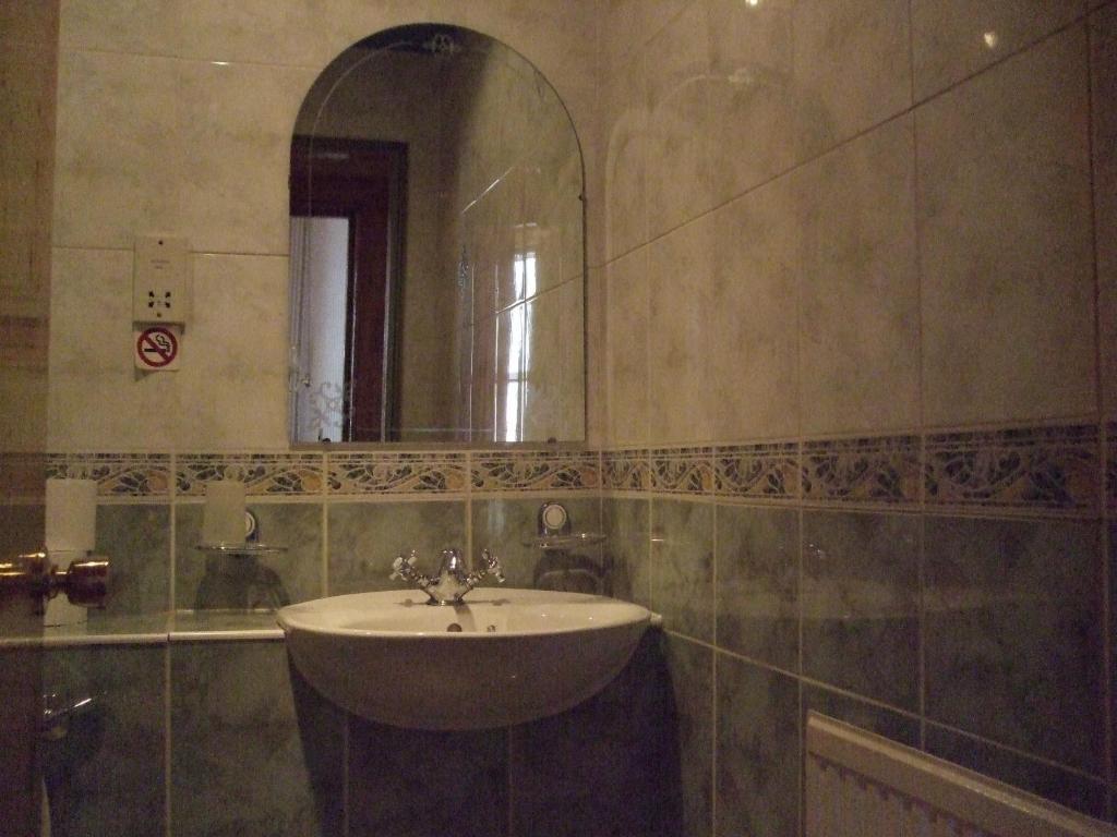 إدنبرة Swan Lake Guest House الغرفة الصورة