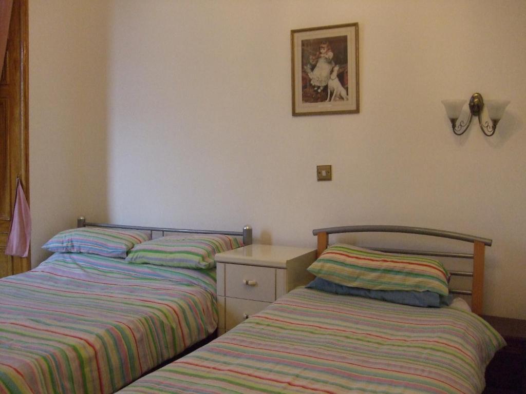 إدنبرة Swan Lake Guest House الغرفة الصورة